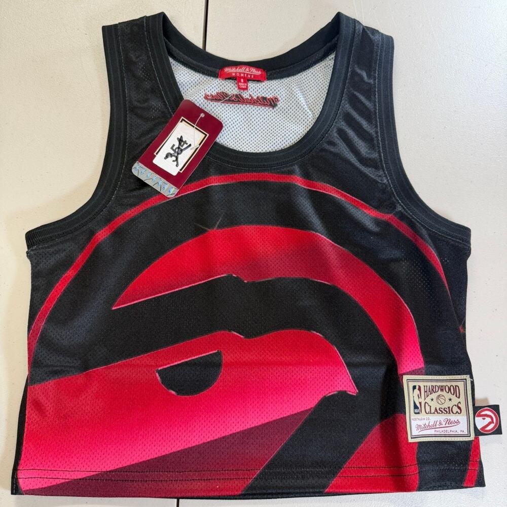Atlanta Hawks Mitchell & Ness NBA Women's Big Face Crop Tank Small NWT